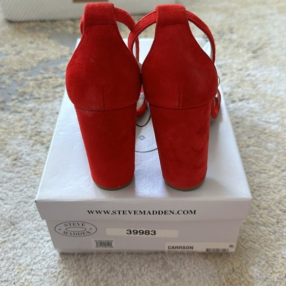 Steve Madden Sandals (red suede) - Picture 5 of 6